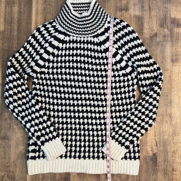 LOFT Chunky Knit Sweater Wool Blend Pullover Holiday Black White Size Small - Picture 5 of 10